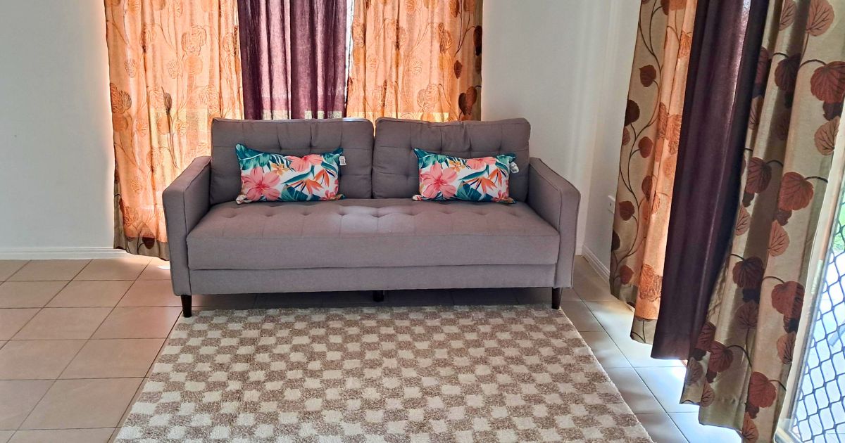 Spacious SIL Home in Thabeban Sitting Area