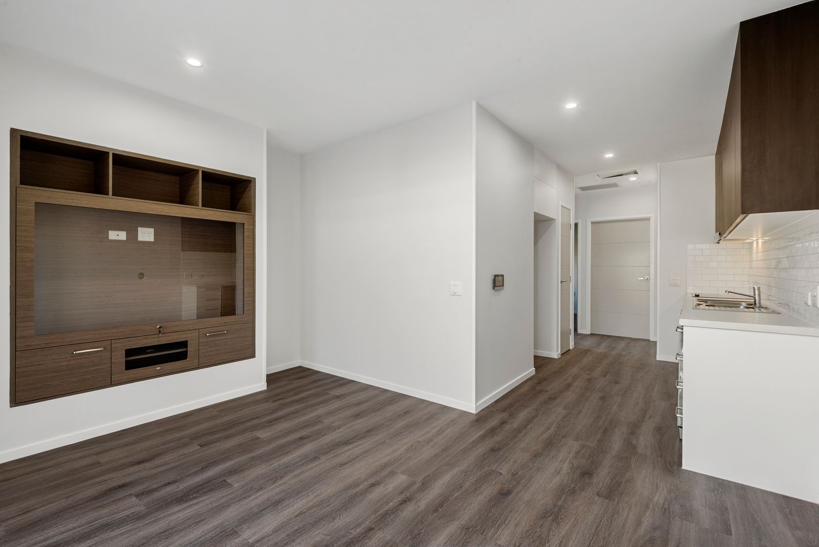 011 Open2view_ID710202-33_Plantation_Circuit_Landsborough