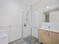 010 Open2view_ID876080-11_Gloria_Avenue-002