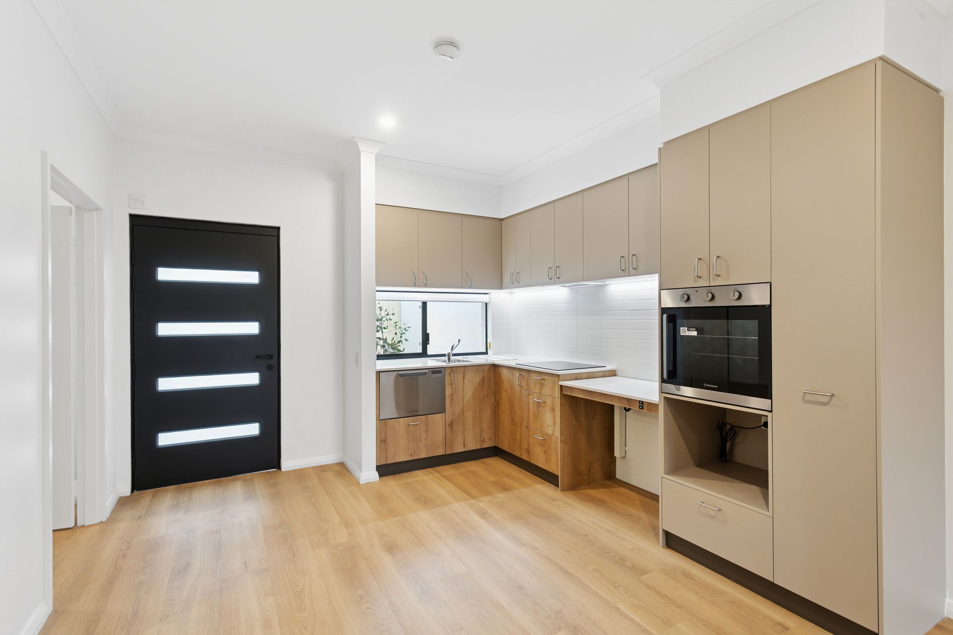 web 7 Blackburn St, Maddington 21