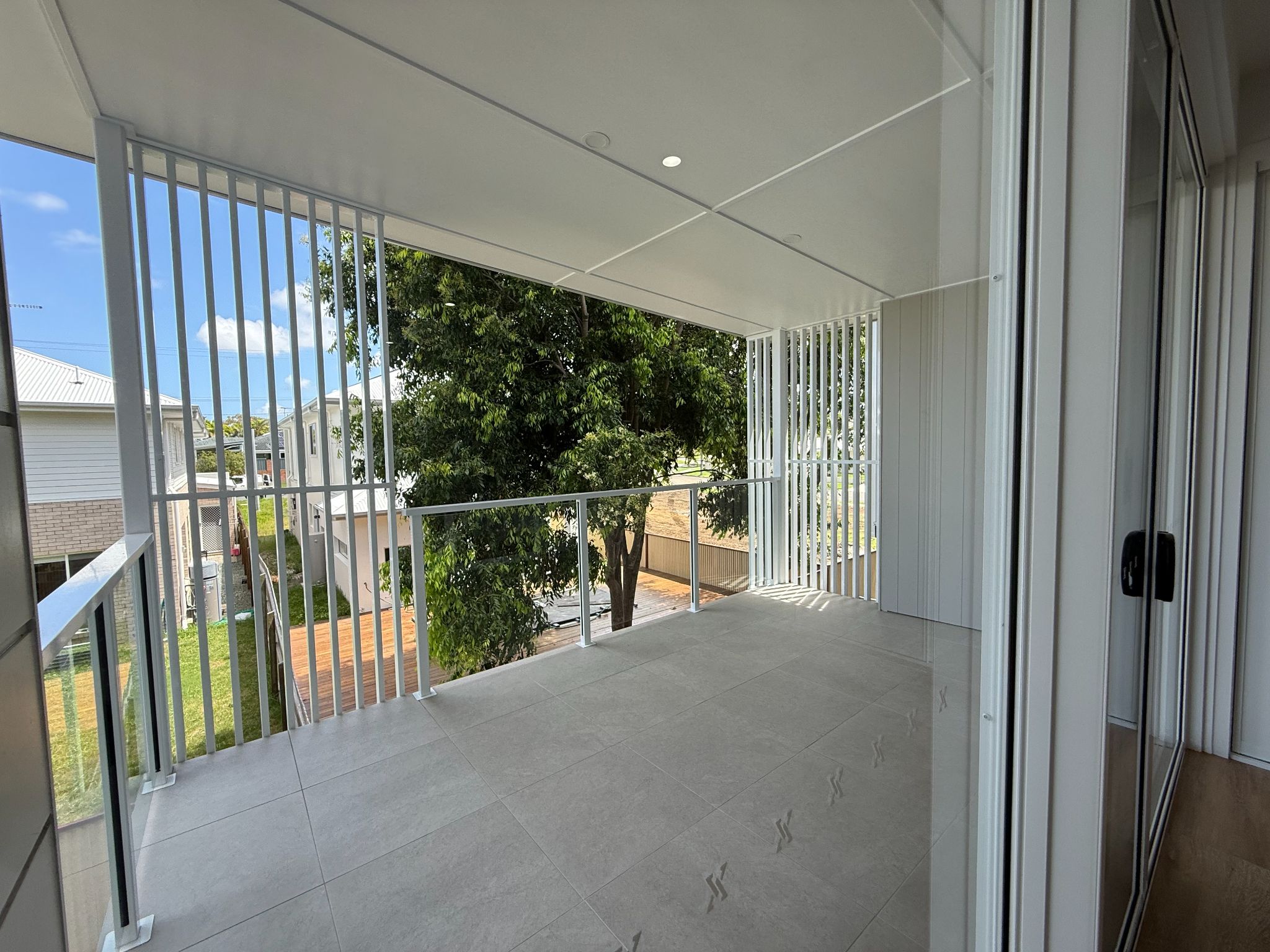4 balcony