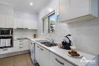 IMG 0442_Small SIze Logo