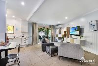 IMG 0434 copy 2_Small SIze Logo