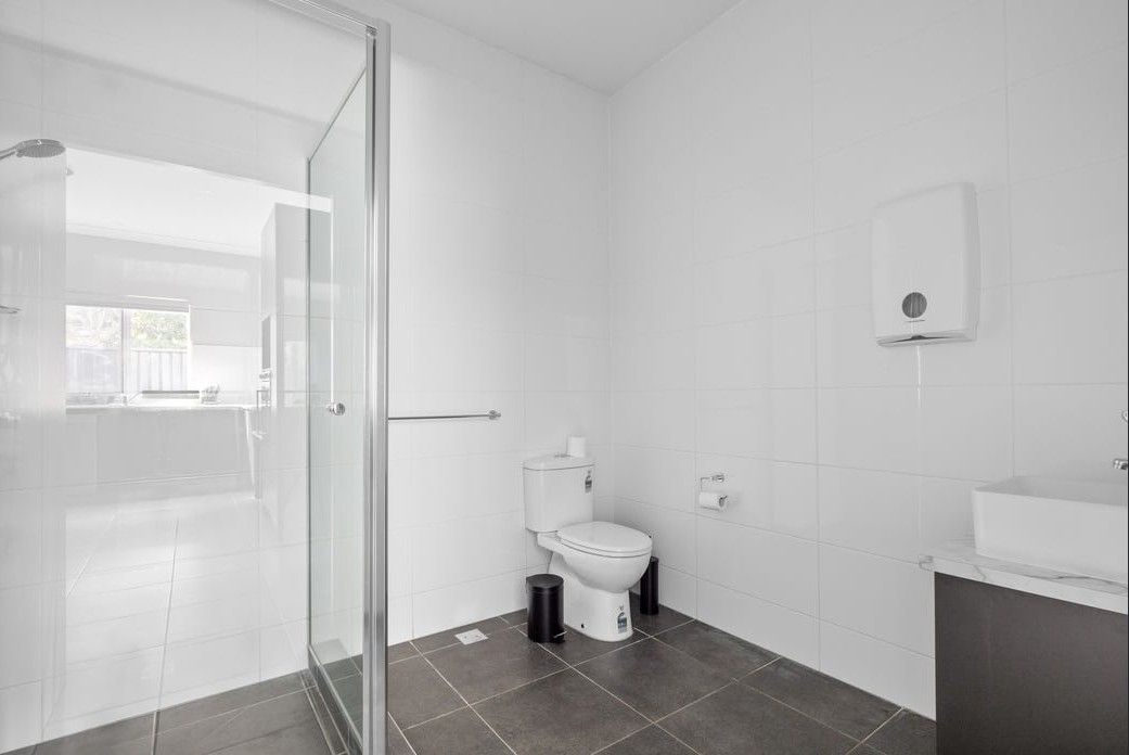 7 Brisbane Rd 55 - Bathroom
