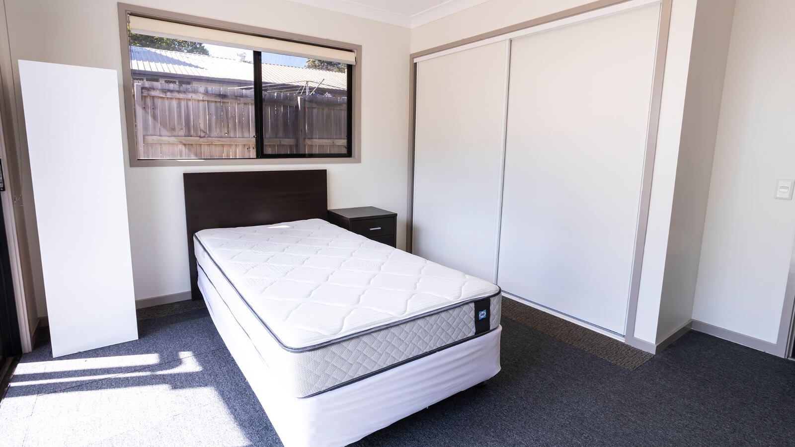 redbank plains-dax40066P-07-l