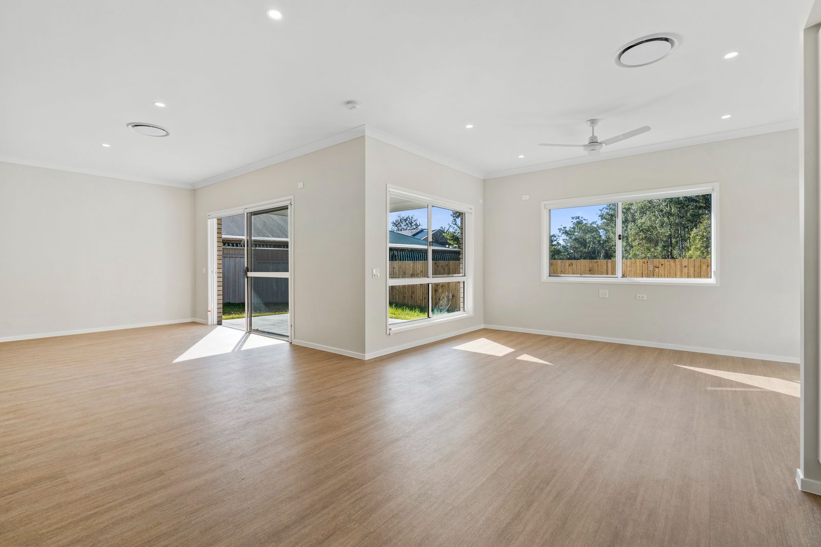 016 Open2view_ID965911-49_Boundary_Street