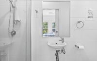 12   Woodward Pl 23 - OOA Ensuite