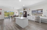 5   Woodward Pl 23 - Kitchen to Dining