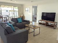 Spacious SIL Home in Gracemere Lounge