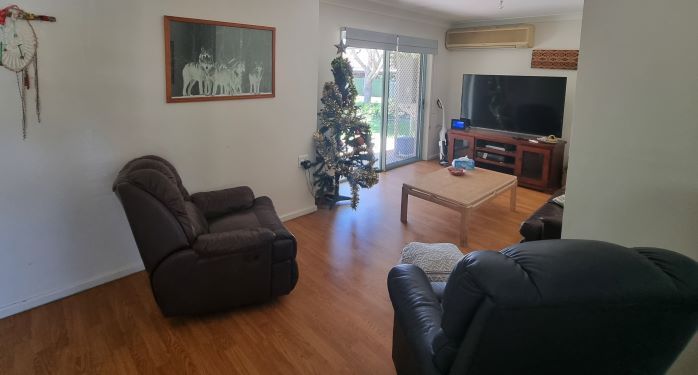 Lounge resized