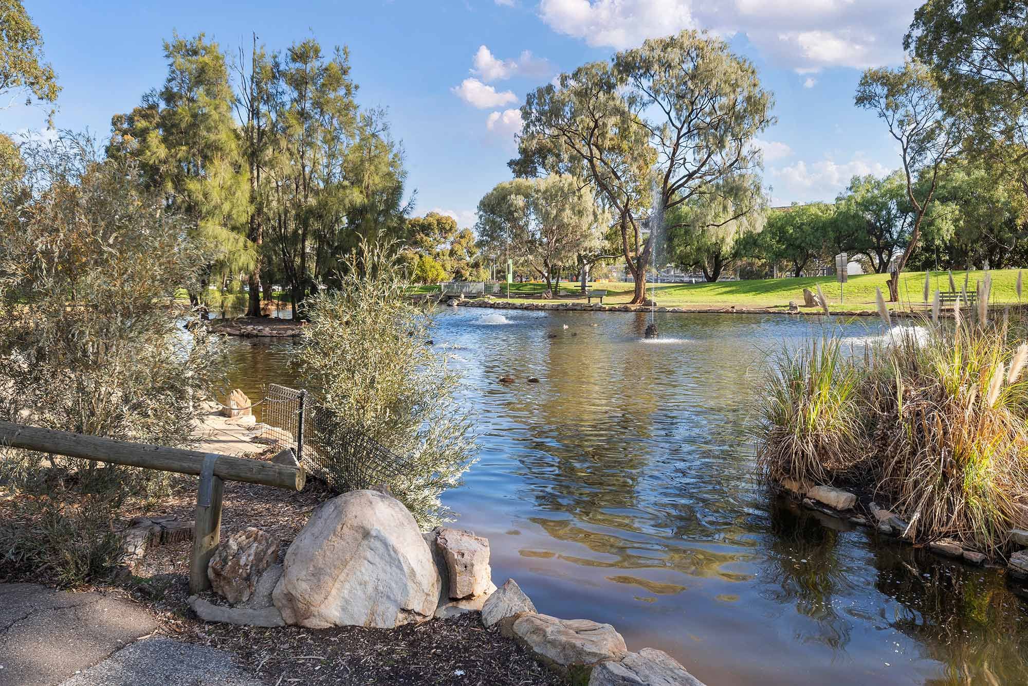 Elizabeth Freemont Park Duck Pond LR No Logo