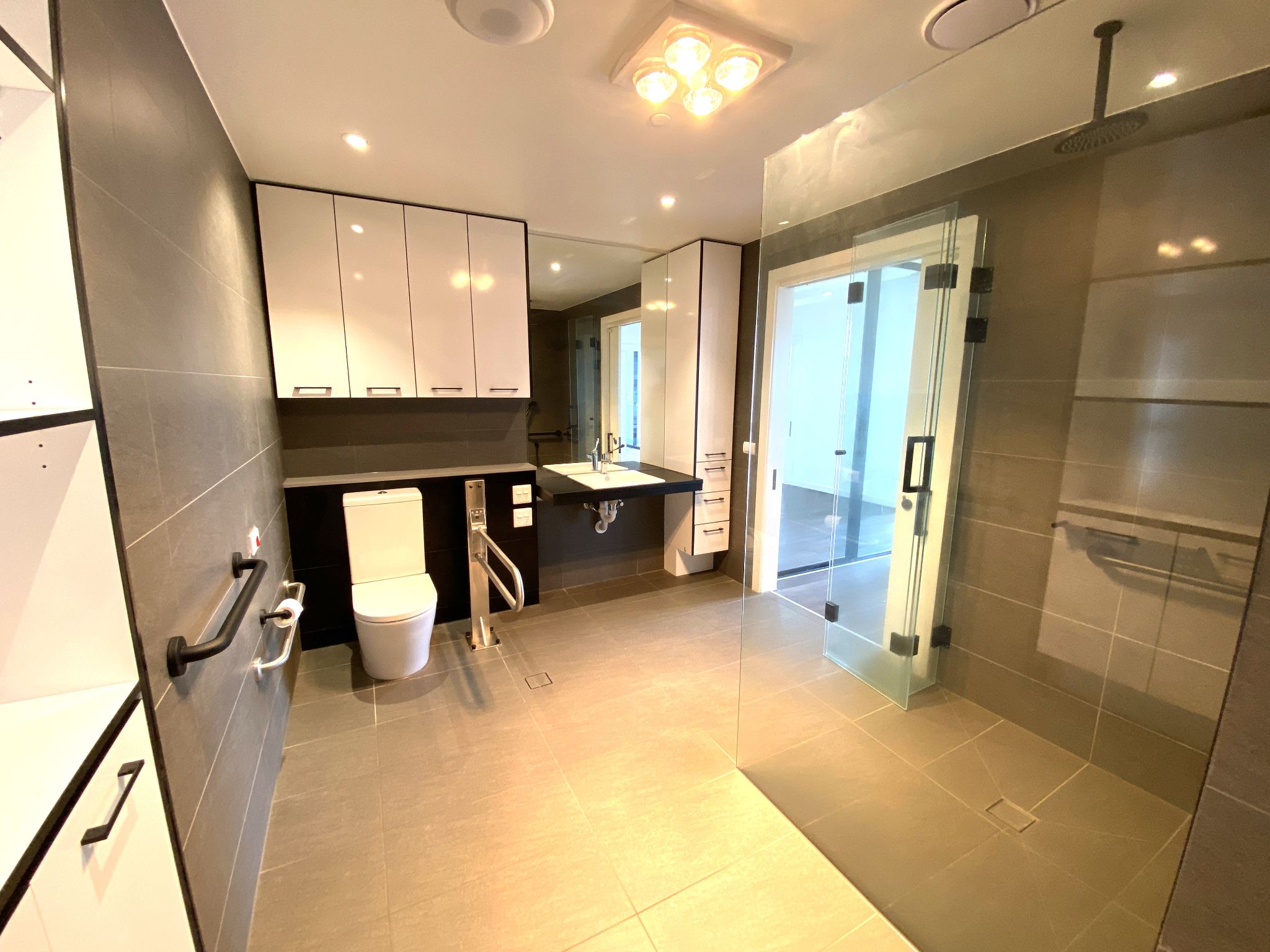 Alke bathroom