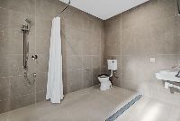 012 Open2view_ID965912-13_Wisteria_Court