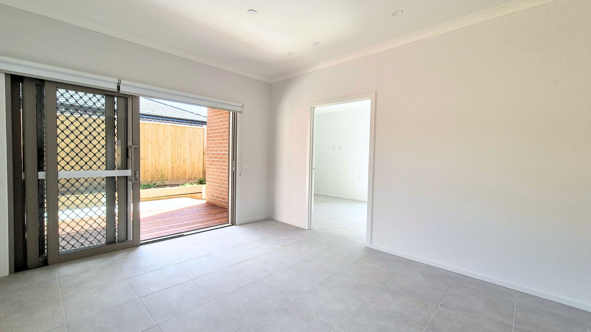 Clyde North Living and alfresco reduced