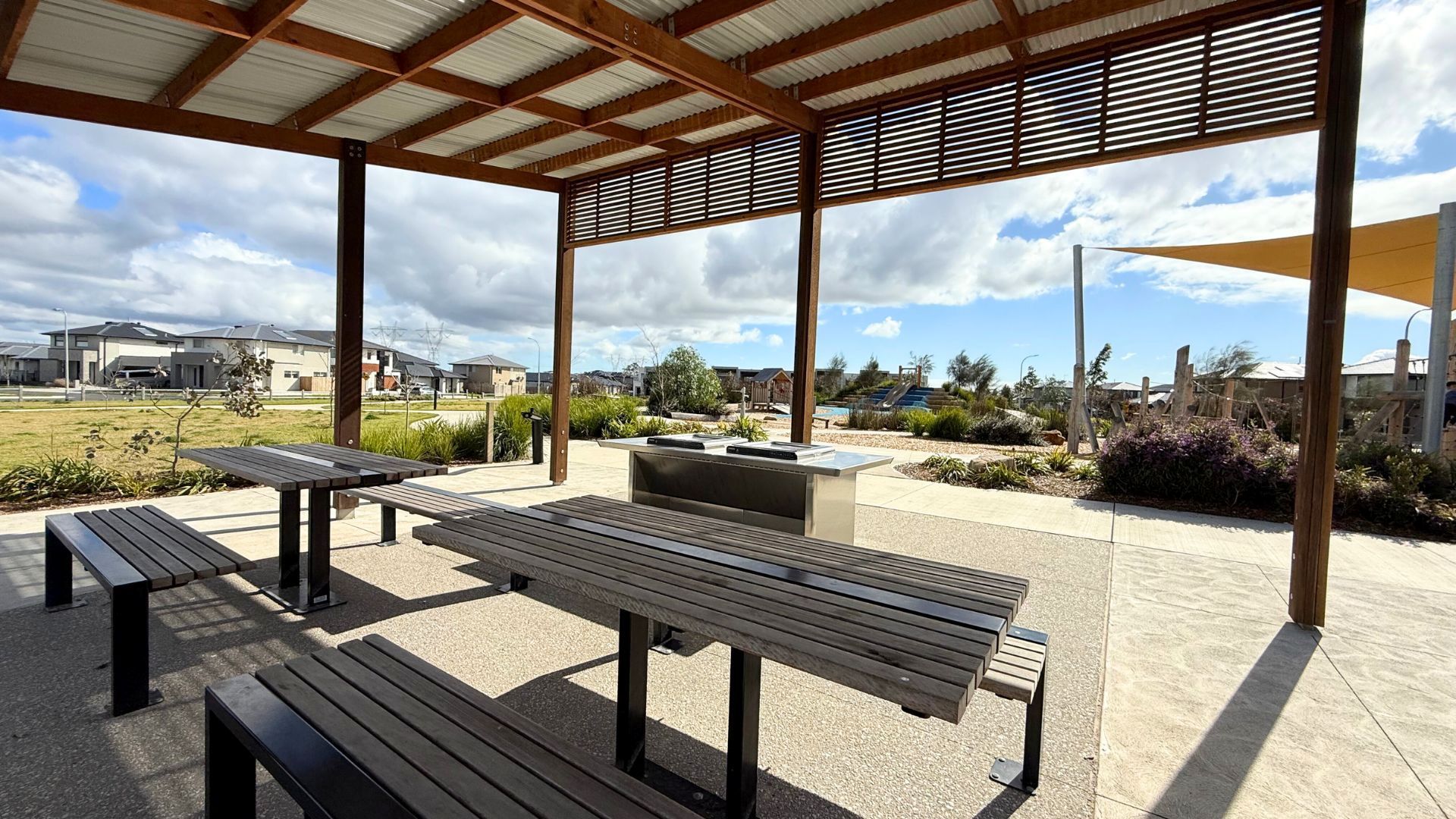 Smiths Park BBQ reduced