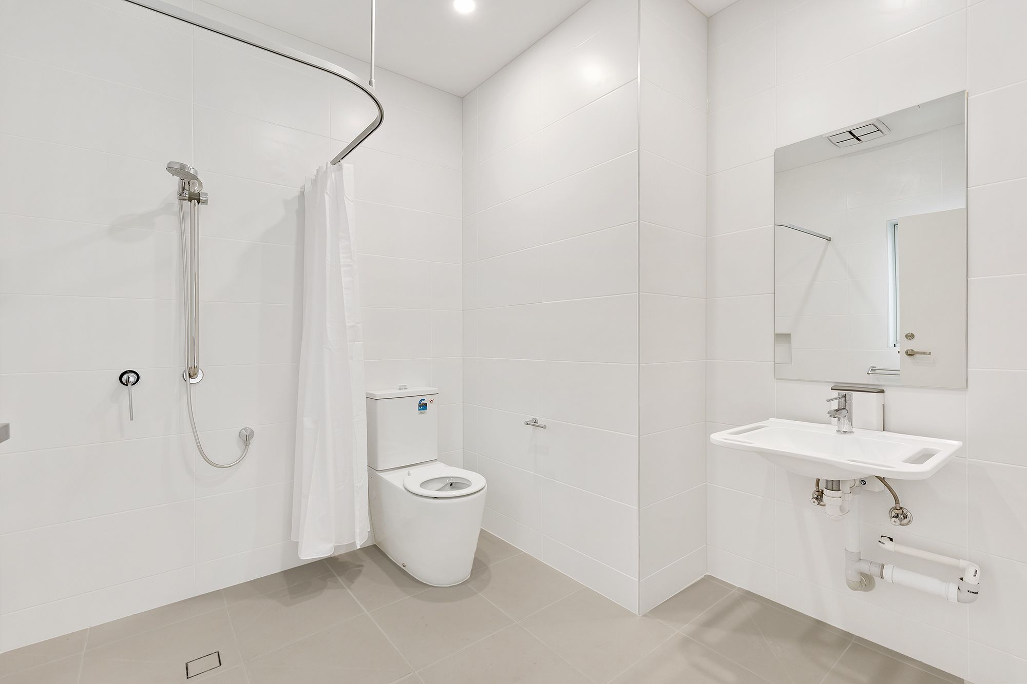 Boilersmith Ensuite 2 LR No Logo