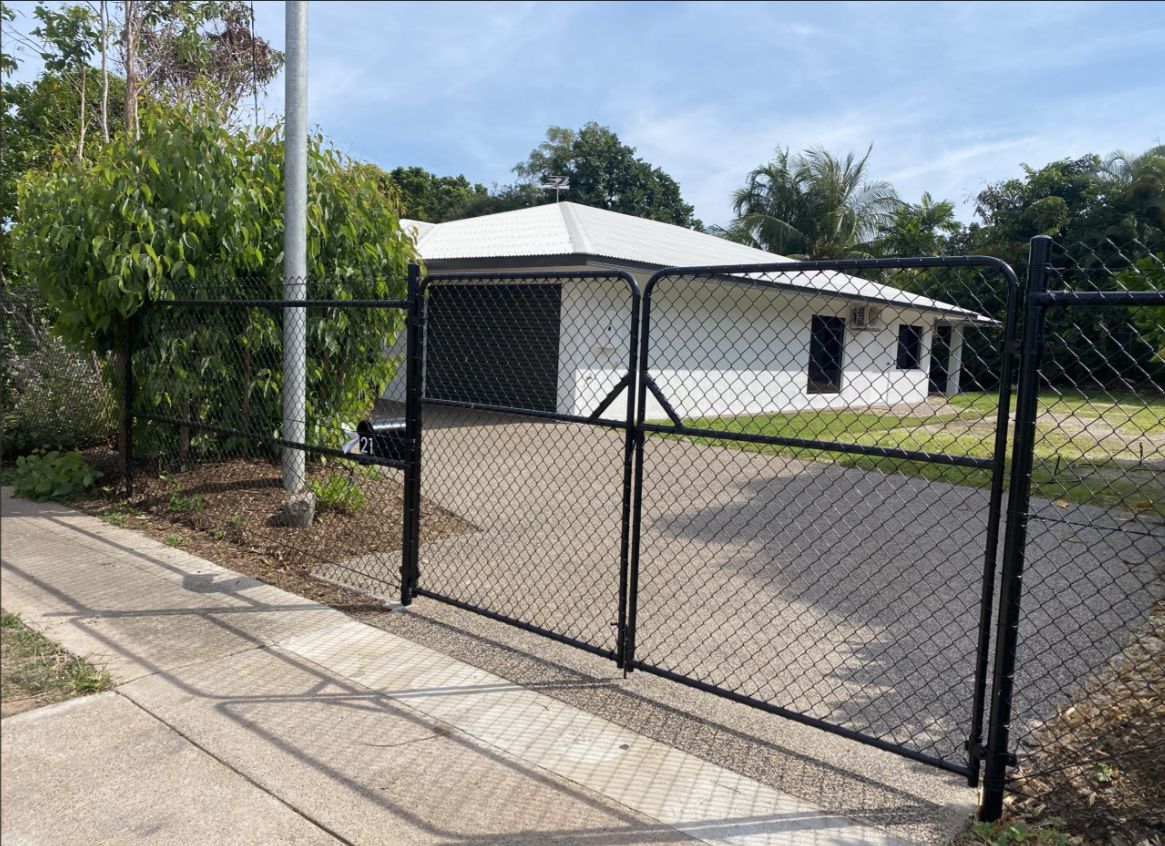 Facade Fence
