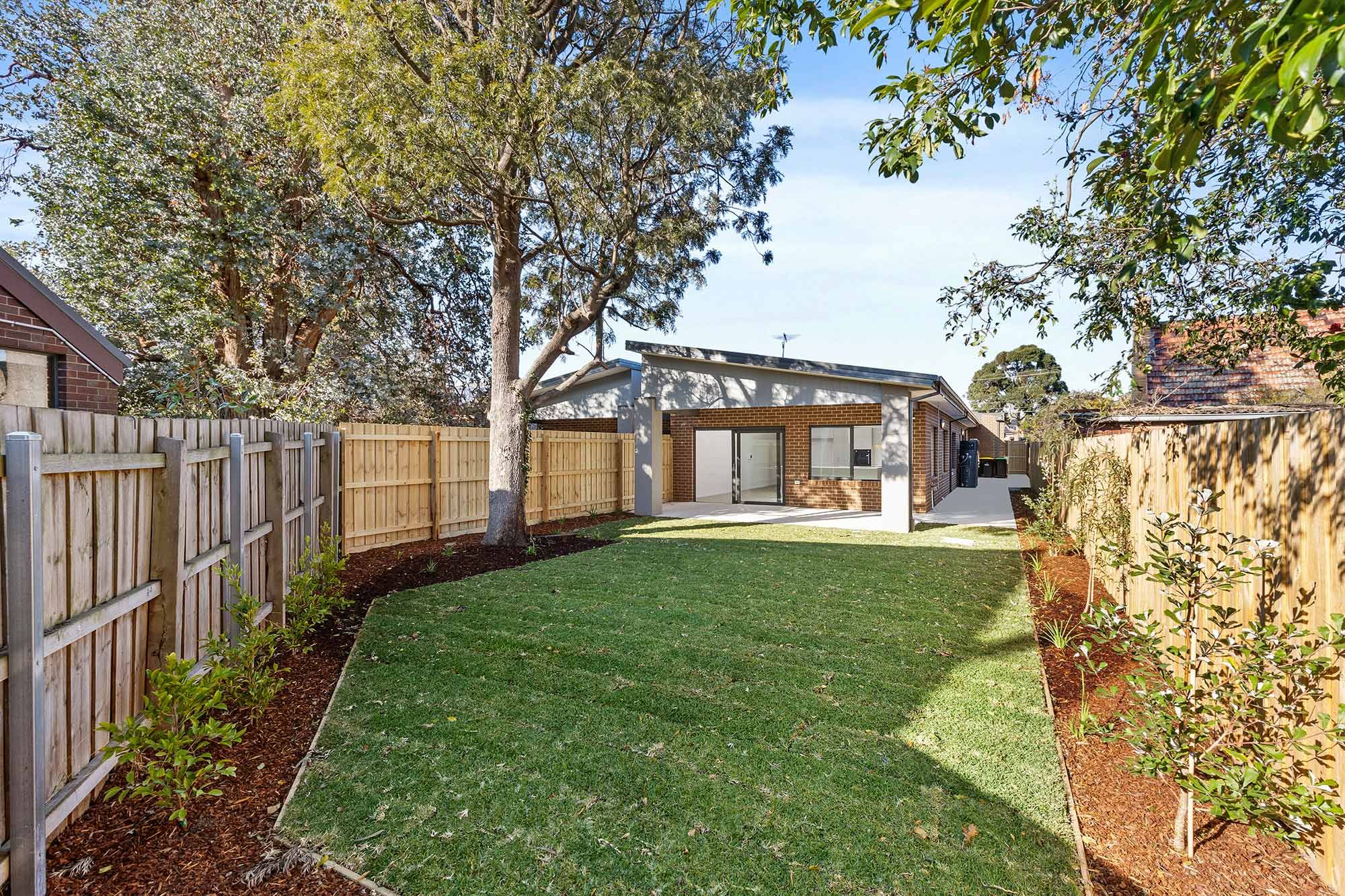 Rowans Backyard 1 LR No Logo
