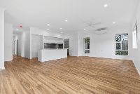 003 Open2view_ID940985-83_Queenstown_Avenue