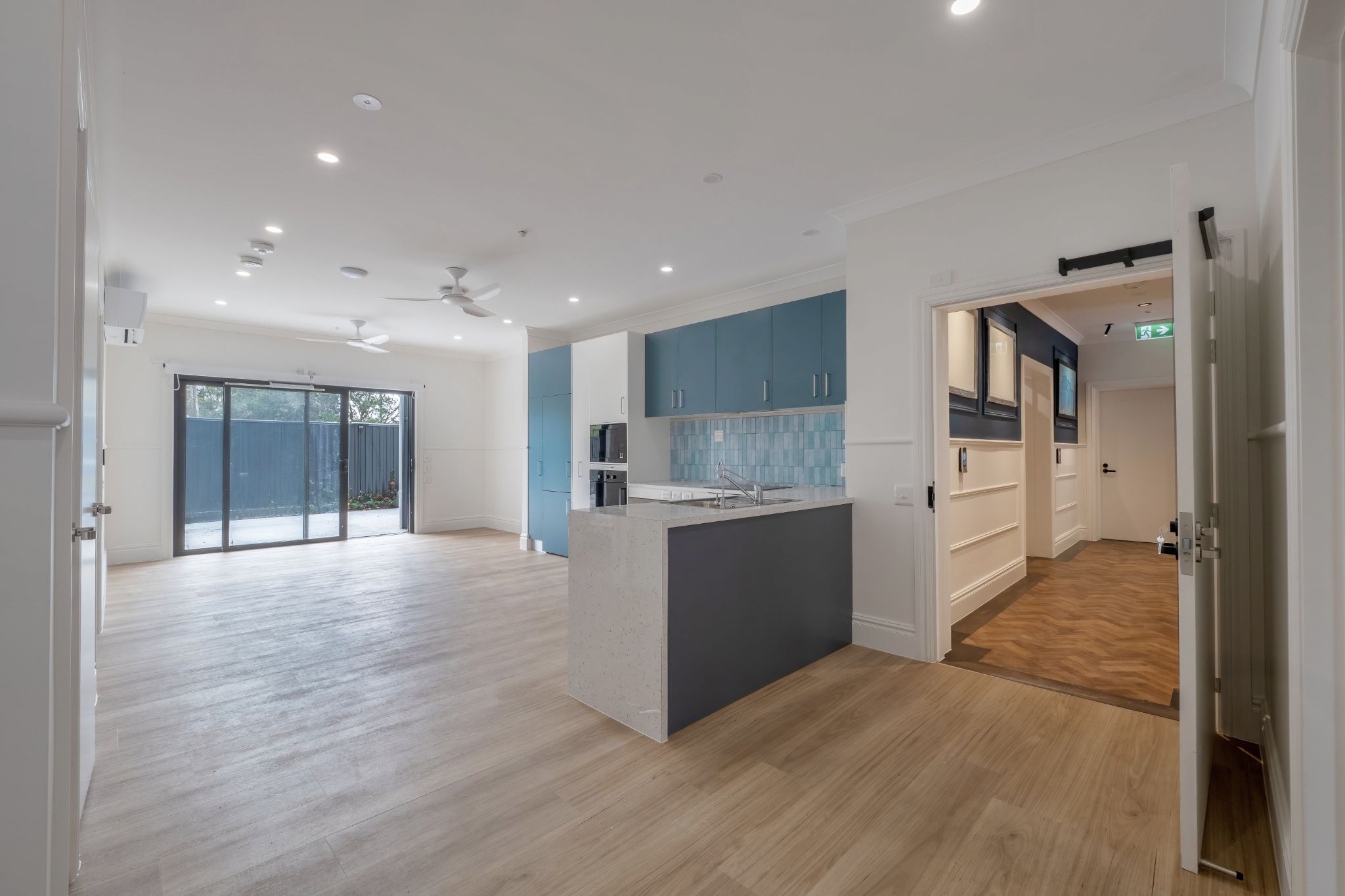 Unit 2 Kitchen and lounge