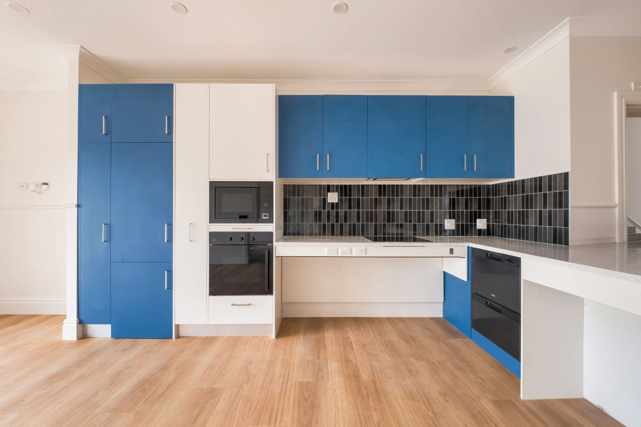 Unit 4 Kitchen