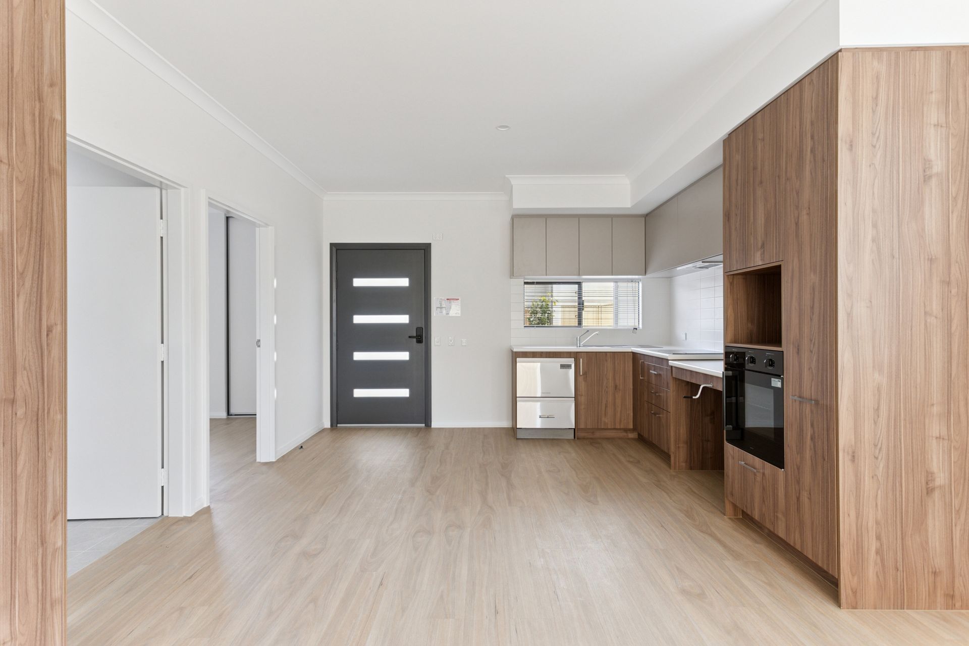web 151 Morrison Rd, Midland 19