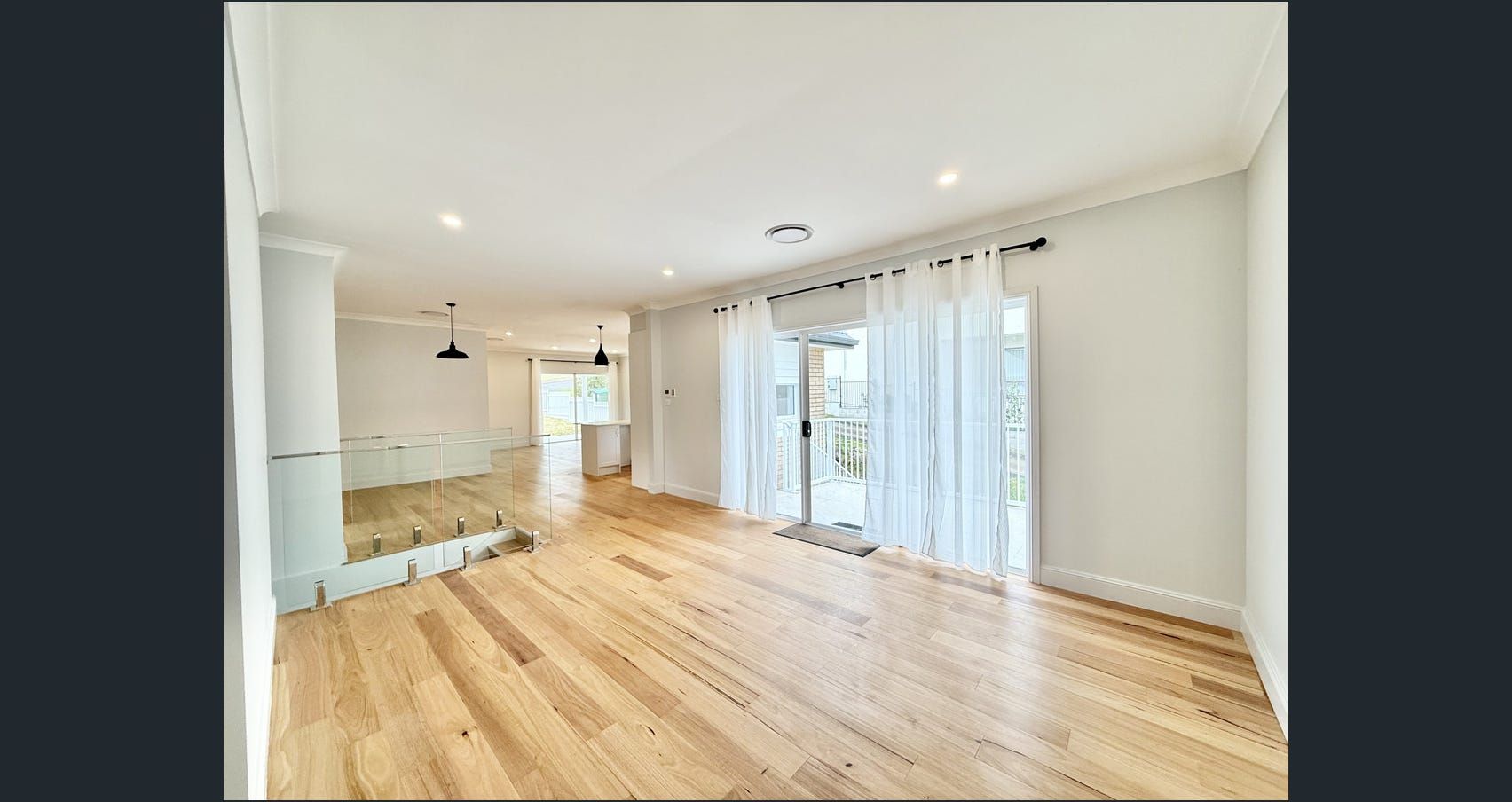 Marshall St 3