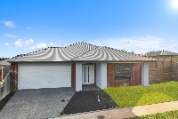 WEB 3JarrahCrescentWarragul_004