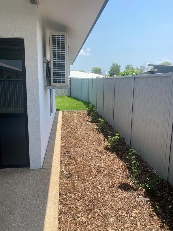 Zuccoli Side yard