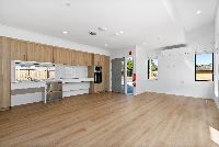 014 Open2view_ID911198-11_Saxtons_Drive_-_Moe