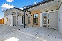 019 Open2view_ID911198-11_Saxtons_Drive_-_Moe