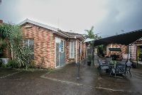 SIL030 LR_Broadmeadow_Outside Areas1