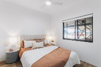 Shoreline Display Unit  6)