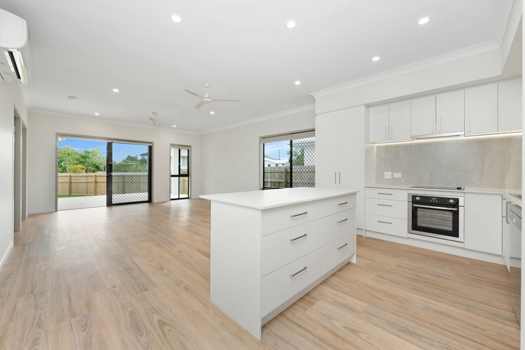 2 141 Bayswater-41