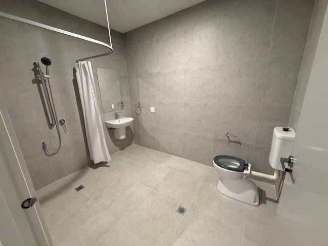thumbnail image8