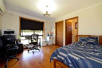 Sunnypine15446 38A St Albans