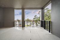 014 Open2view_ID825727-15_Service_Street