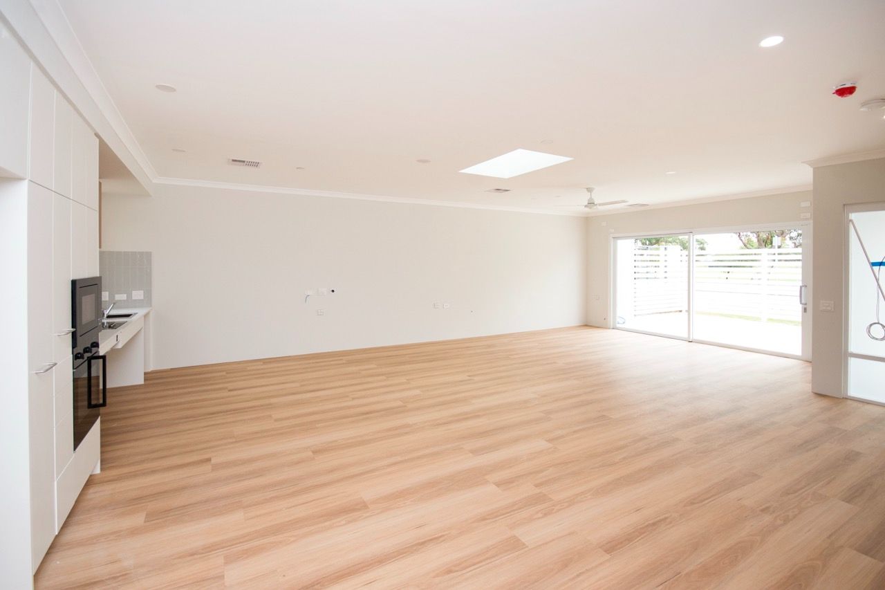9 Living Area Large