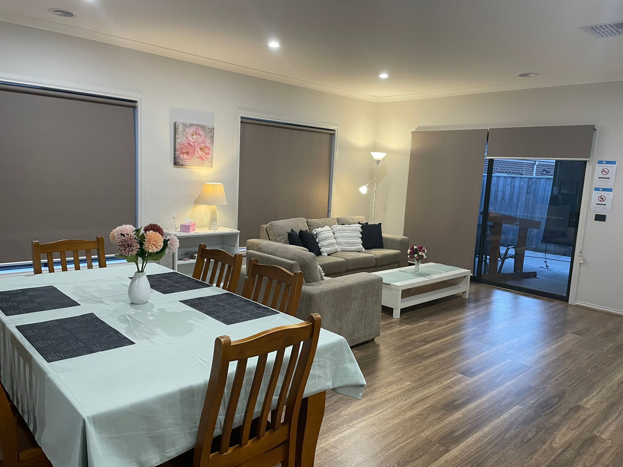 Lounge Dining