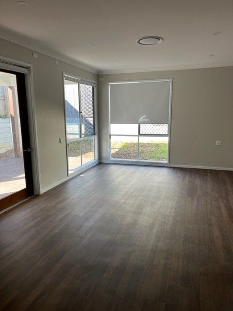 Brassall Loungeroom