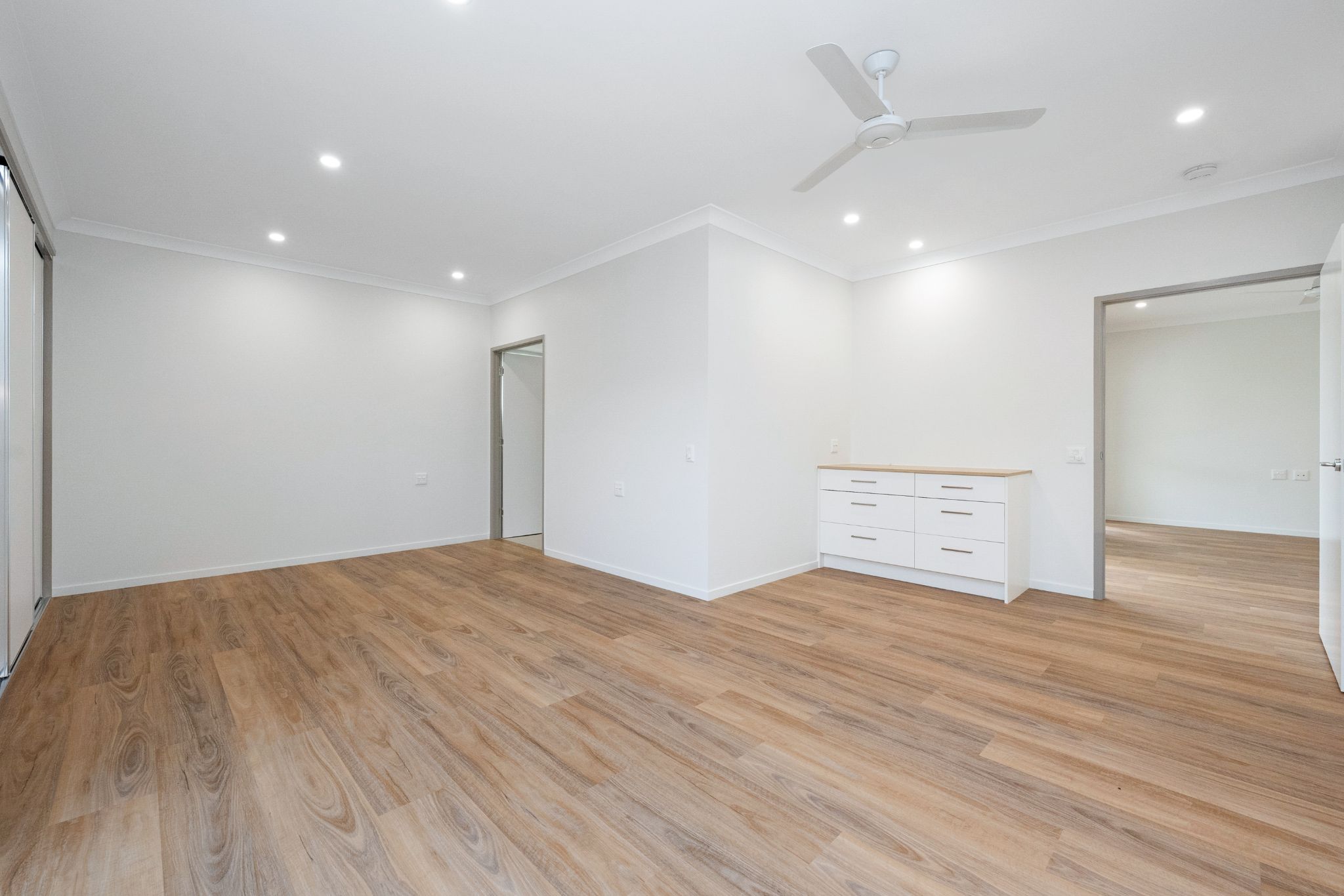 2 141 Bayswater-67