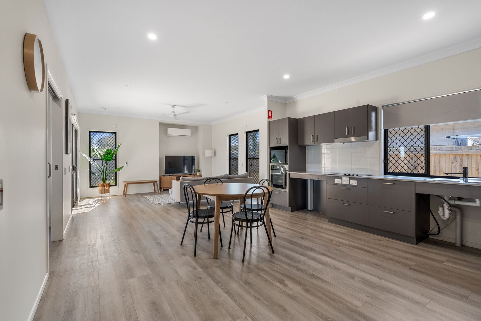 003 Open2view_ID971176-13A_Wyndham_Street__North_Toowoomba