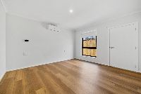 005 Open2view_ID861056