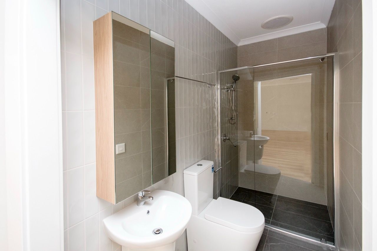 9 Guest Bathroom Large