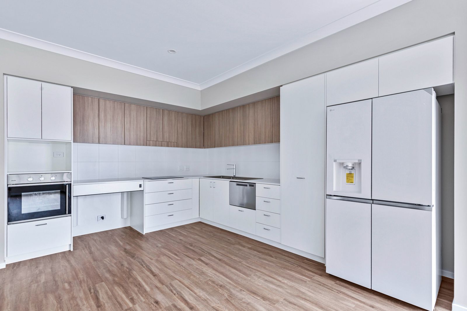 006 Open2view_ID954058-269_Tufnell_Road