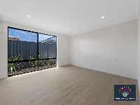 37 R6II5311