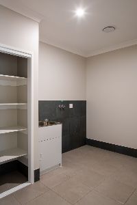 Gallery 33