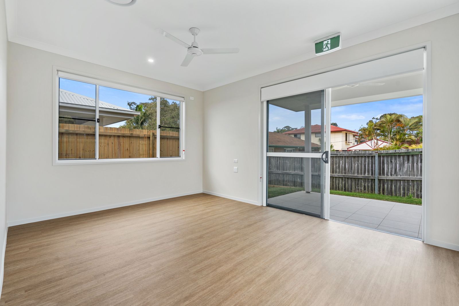 014 Open2view_ID968415-8_Sherlock_Street