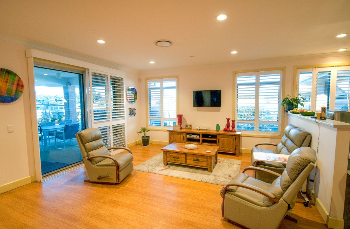 Rusden Lounge Web1200x800