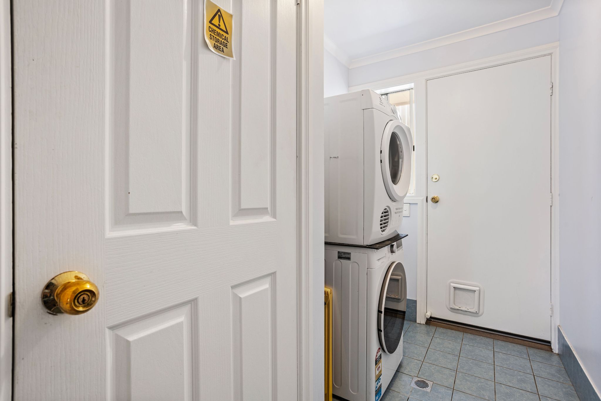 b7rs6fxcujebadbvw1br